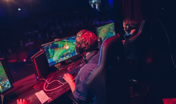 How to Go From Gaming to Competitive Esports
