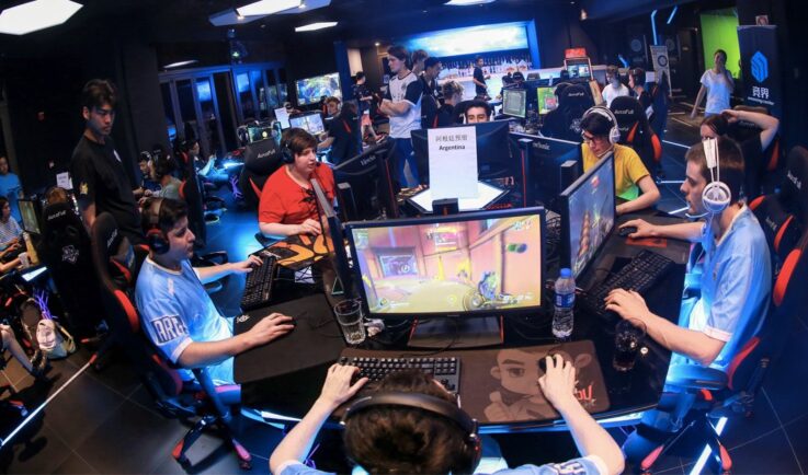 How to Go from Casual Gaming to the World of Competitive Esports